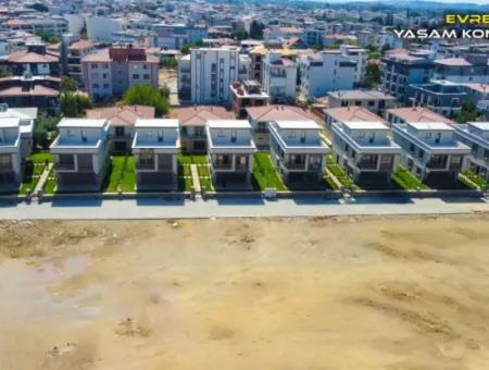 Izmir Seferihisar Çolakibrahim Mah.de 4 1 Villa Zu Verkaufen