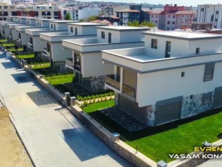 Izmir Seferihisar Çolakibrahim Mah.de 4 1 Villa Zu Verkaufen