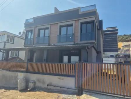 Maisonette-Ferienhaus Zu Verkaufen Mit 2 1 Garten In Izmir, Seferihisar, Doğanbey