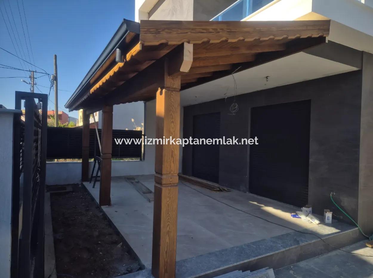 İzmir Seferihisar Payamli Mah.de 3 1 Ultra Luxury Holiday House For Sale