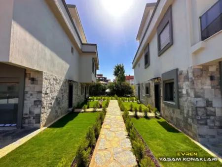 İzmir Seferihisar Çolakibrahim Mah.de 4+1 Satılık Villa